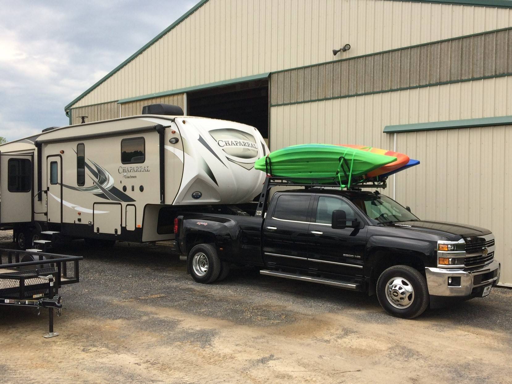 Kayak rack 2024 for gmc sierra