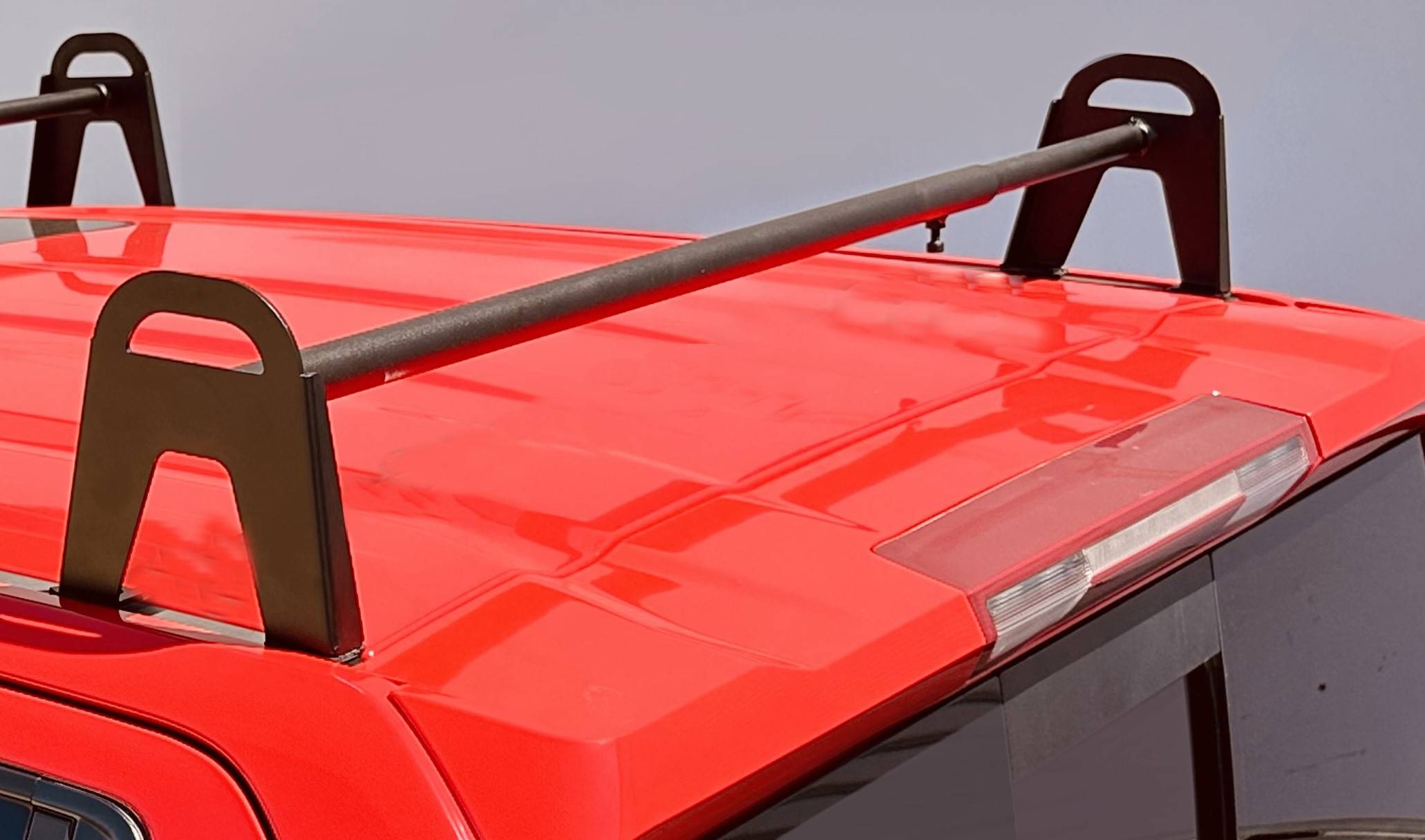 Universal Crossbar Bar System, 1 Piece, Black PN 84910241